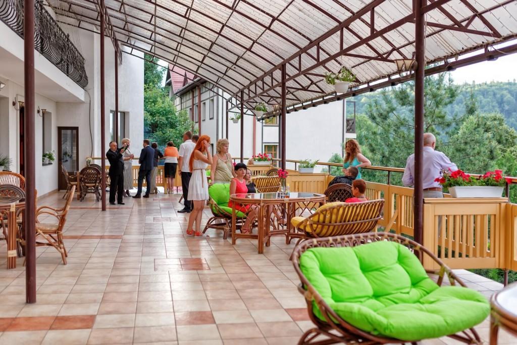 Karpaty Hotel Iaremcea Exterior foto