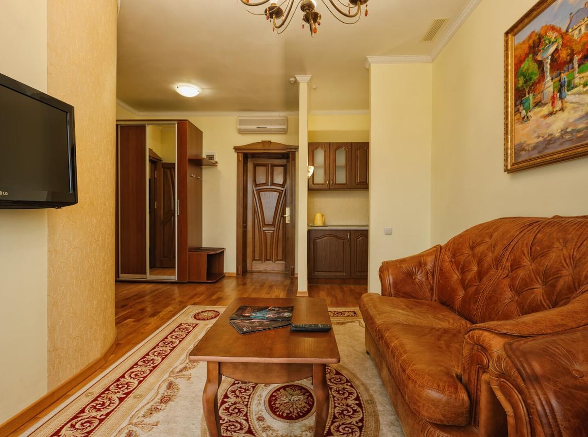 Karpaty Hotel Iaremcea Exterior foto