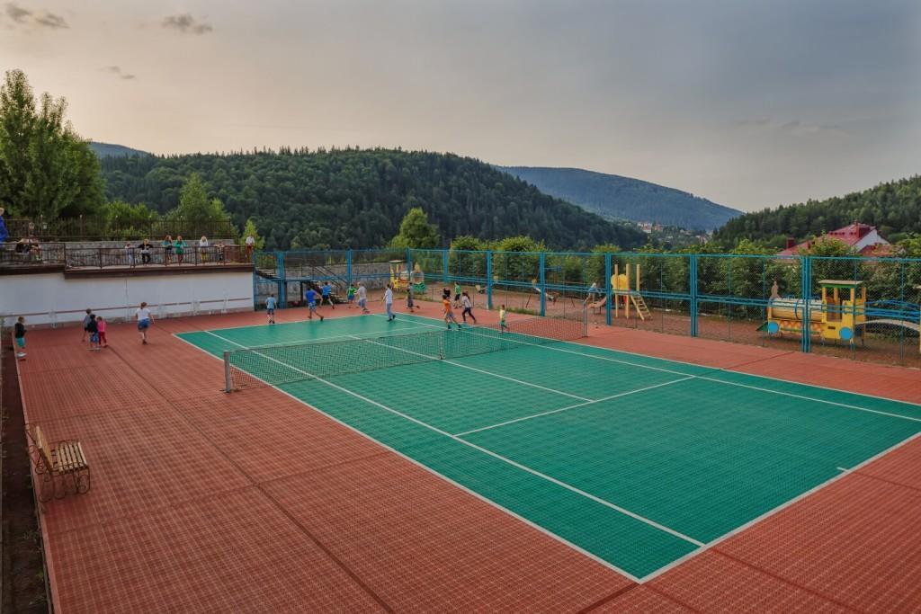 Karpaty Hotel Iaremcea Exterior foto